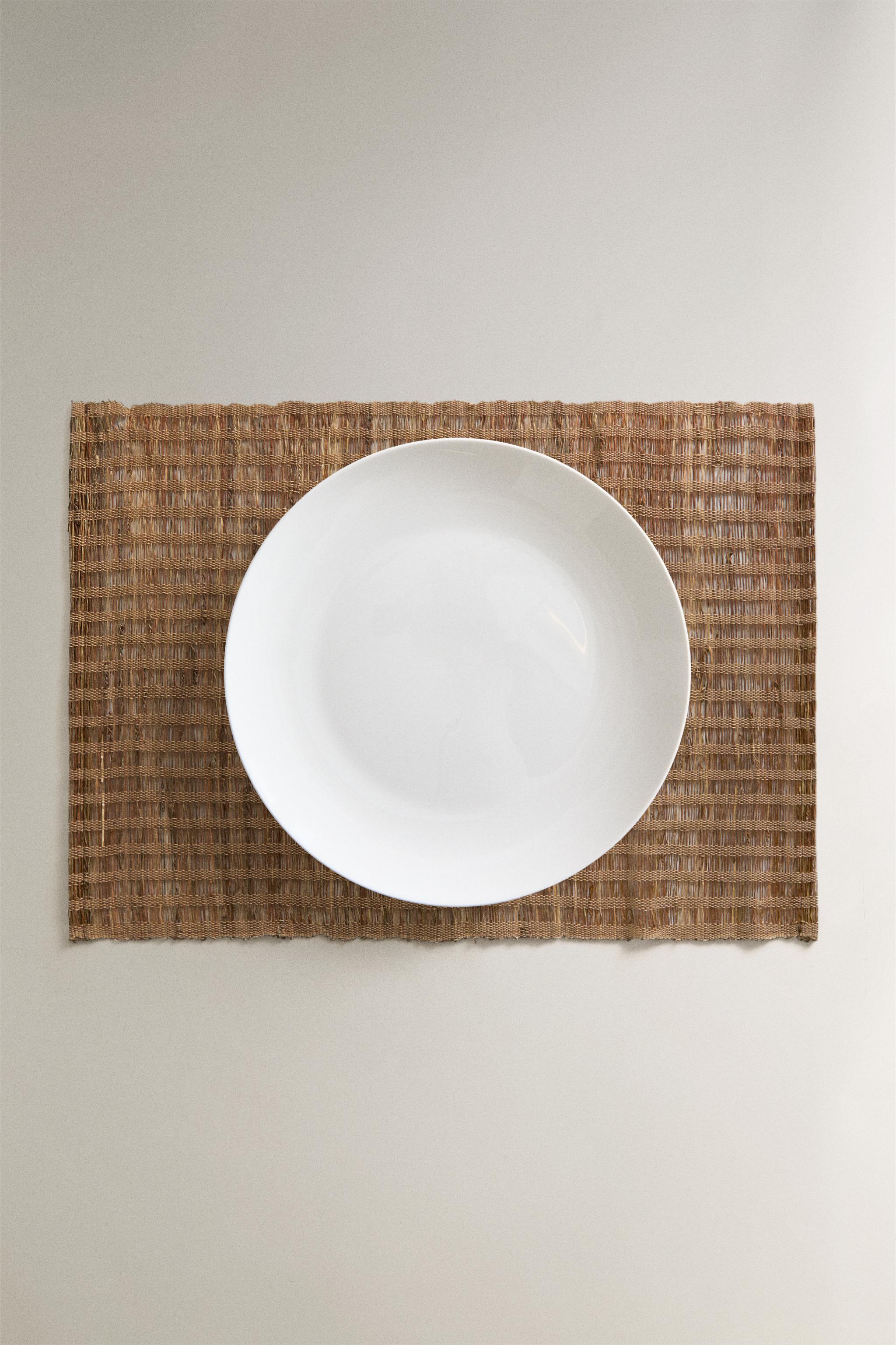 RAMIE PLACEMAT